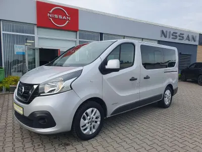 Gebraucht Nissan NV300 Premium Edition 145 PS (106 kW) 2017 Mercury grey Van