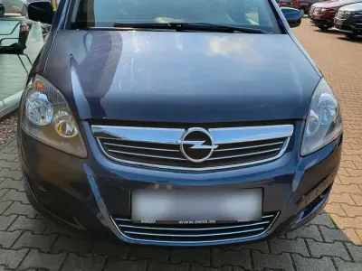 Gebraucht Opel Zafira 140 PS (102 kW) 2011 Blau Van / Kleinbus