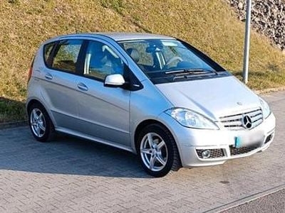 Usata Mercedes A180 116 CV (85 kW) 2012 Argento Berlina