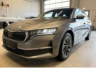 Second-hand Skoda Octavia Style 150 CP (110 kW) 2025 Gri Break