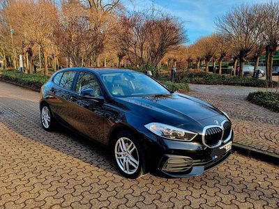 Schwarz Gebraucht 2020 BMW 116 Shadowline Kleinwagen | 12.800 € (Fairer Preis)