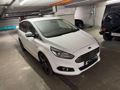 Gebraucht Ford S-MAX Titanium 239 PS (175 kW) 2017 Weiß Van / Kleinbus