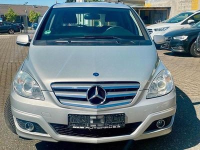 Second-hand Mercedes B200 136 CP (100 kW) 2009 Argintiu Monovolum