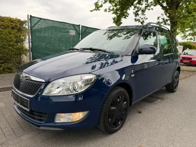 Gebraucht Skoda Roomster 90 PS (66 kW) 2014 Blau Van / Kleinbus