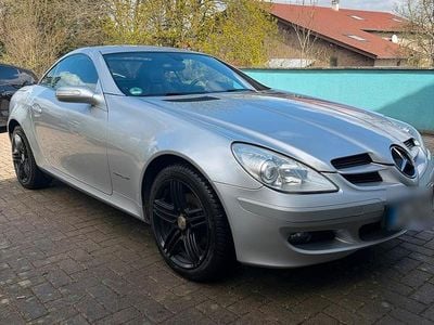 Usata Mercedes SLK200 163 CV (119 kW) 2007 Argento Cabrio