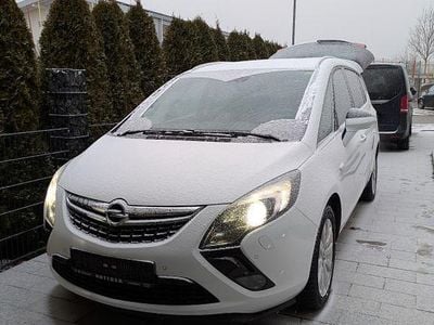 Weiß Gebraucht 2012 Opel Zafira Tourer Sport Van / Kleinbus | 4.000 € (Superpreis)