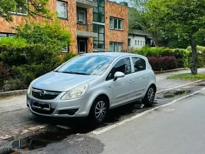 Używany Opel Corsa 80 KM (58 kW) 2007 Srebrny Hatchback