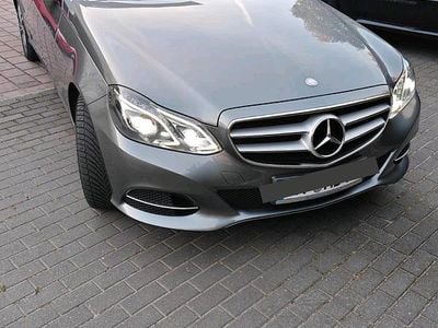 Mercedes E220