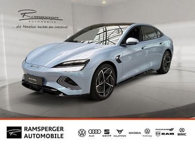 Blau (ice blue) Neu 2026 BYD Seal Design Limousine | 49.990 €