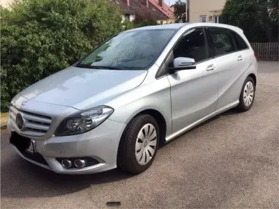 Gebraucht Mercedes B220 170 PS (125 kW) 2014 Silber Kleinwagen