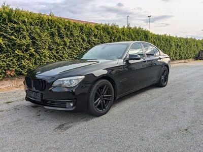 BMW 730