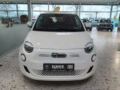 Gebraucht Fiat 500e Basis 86 kW (118 PS) 2023 Weiß Limousine
