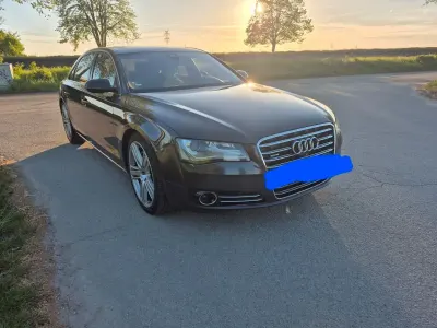 Begagnad Audi A8L Ambiente 351 HK (258 kW) 2012 Svart Sedan