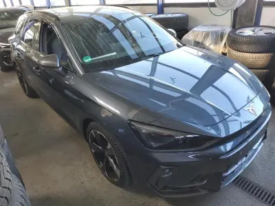 Gebraucht Cupra Leon 150 PS (110 kW) 2025 Grau Limousine