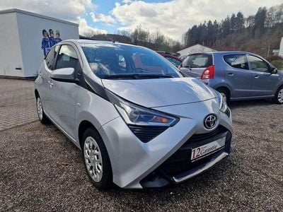 Usata Toyota Aygo X-play 72 CV (52 kW) 2021 Argento Utilitaria