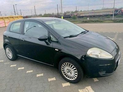 Second-hand Fiat Punto 65 CP (47 kW) 2007 Negru Hatchback