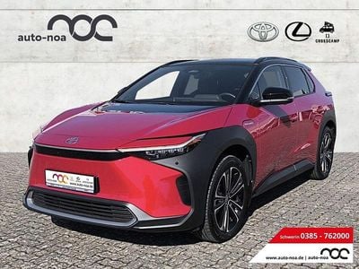 Gebraucht Toyota bZ4X 150 kW (204 PS) 2023 Rot SUV