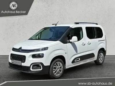 Gebraucht Citroën Berlingo Shine 131 PS (96 kW) 2020 Polarweiß Van / Kleinbus
