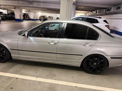 Usata BMW 318 Performance 143 CV (105 kW) 2004 Argento Berlina