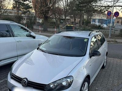 Gebraucht VW Golf VII Match 80 PS (58 kW) 2013 Silber Kombi