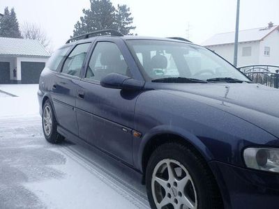Gebraucht Opel Vectra Edition 101 PS (74 kW) 1999 Blau metallic Kombi