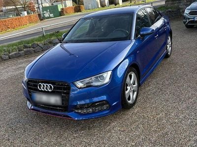 Second-hand Audi A3 S-line plus 179 CP (131 kW) 2016 Albastru Berlinǎ