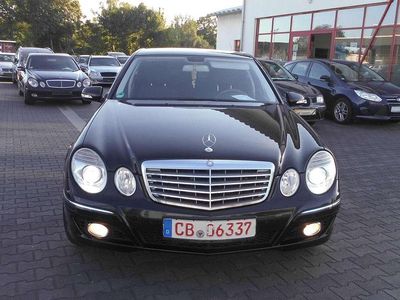 Gebraucht Mercedes E280 Elegance 190 PS (139 kW) 2008 Schwarz Limousine