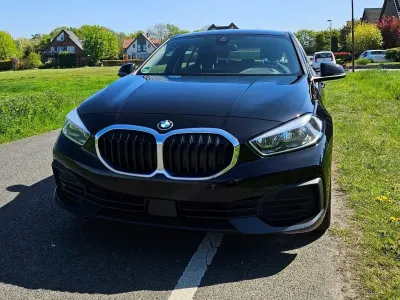 Gebraucht BMW 118 Advantage 136 PS (100 kW) 2022 Schwarz Kleinwagen