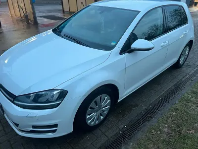 Gebraucht VW Golf VII Highline 150 PS (110 kW) 2013 Weiß Limousine