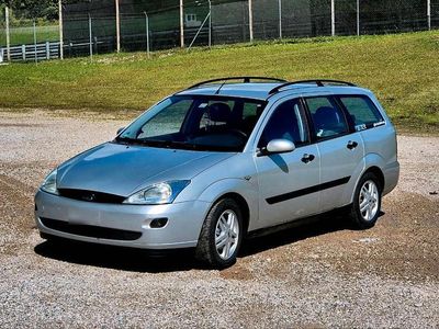 Second-hand Ford Focus 101 CP (74 kW) 2003 Argintiu Break