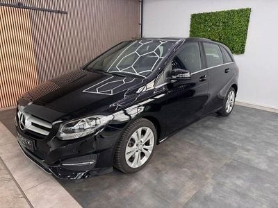 Usata Mercedes B180 122 CV (89 kW) 2017 Nero Monovolume
