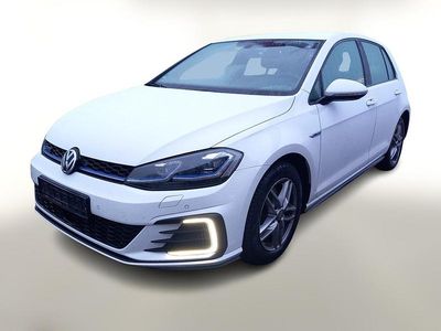 Gebraucht VW Golf VII GTE 204 PS (150 kW) 2017 Pure white Limousine