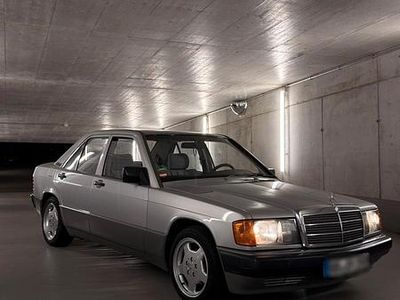 Second-hand Mercedes 190 118 CP (86 kW) 1989 Gri Berlinǎ
