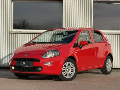 Gebraucht Fiat Punto More 69 PS (50 kW) 2018 Colore esterno (rosso passiona Kleinwagen