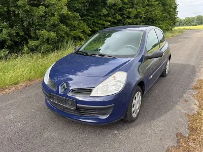 Gebraucht Renault Clio II Expression 75 PS (55 kW) 2009 Blau Limousine
