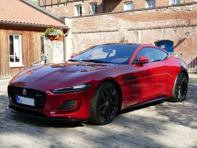 Gebraucht Jaguar F-Type R 300 PS (220 kW) 2022 Rot