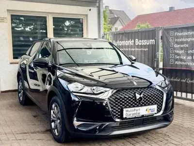 Gebraucht DS Automobiles DS3 Crossback Bastille 101 PS (74 kW) 2022 Lackierung schwarz perla nera/ty (metallic) SUV