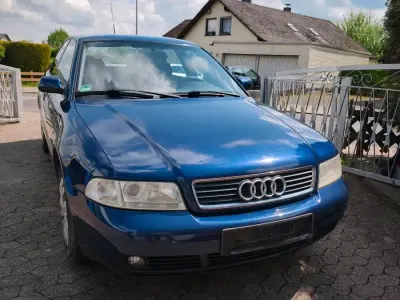 Gebraucht Audi A4 101 PS (74 kW) 2000 Blau Limousine