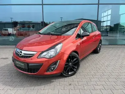 Gebraucht Opel Corsa Color Edition 86 PS (63 kW) 2013 Rot Kleinwagen