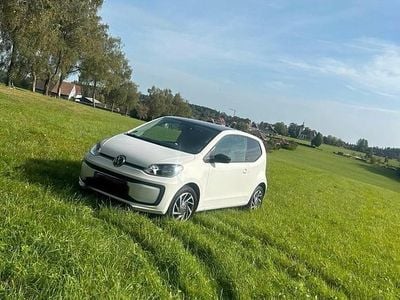 Gebraucht VW up! Sound 60 PS (44 kW) 2017 Weiß Kleinwagen