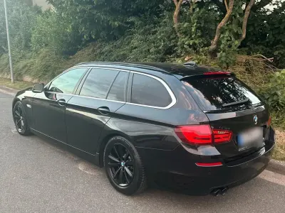 Gebraucht BMW 520 184 PS (135 kW) 2011 Schwarz Limousine