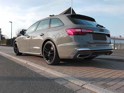 Second-hand Audi A4 Design 150 CP (110 kW) 2022 Gri Break