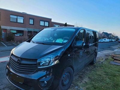Schwarz Gebraucht 2015 Opel Vivaro Van / Kleinbus | 7.100 €