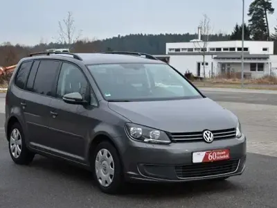 Gebraucht VW Touran Comfortline 105 PS (77 kW) 2011 Grau Van / Kleinbus