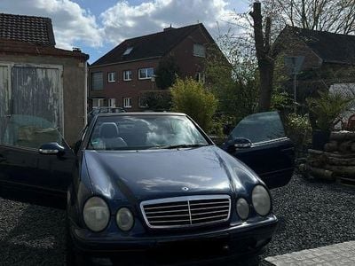 Gebraucht Mercedes CLK200 Avantgarde 136 PS (100 kW) 2000 Blau Cabrio