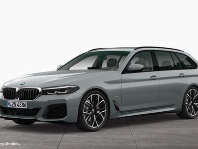 Skyscraper grau Gebraucht 2022 BMW 530 M Sport Kombi | 38.610 € (Etwas zu teuer)
