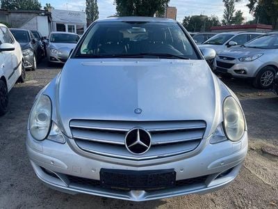 Mercedes R320