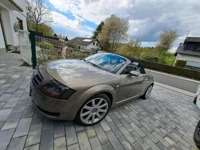 Usata Audi TT Roadster 150 CV (110 kW) 2005 Beige Cabrio