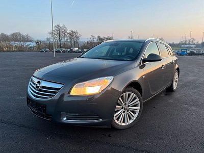 Grau Gebraucht 2013 Opel Insignia Innovation Kombi | 3.900 € (Guter Preis)