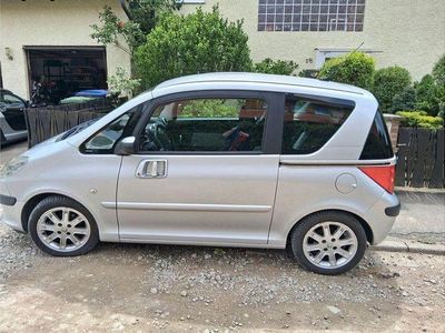 Peugeot 1007